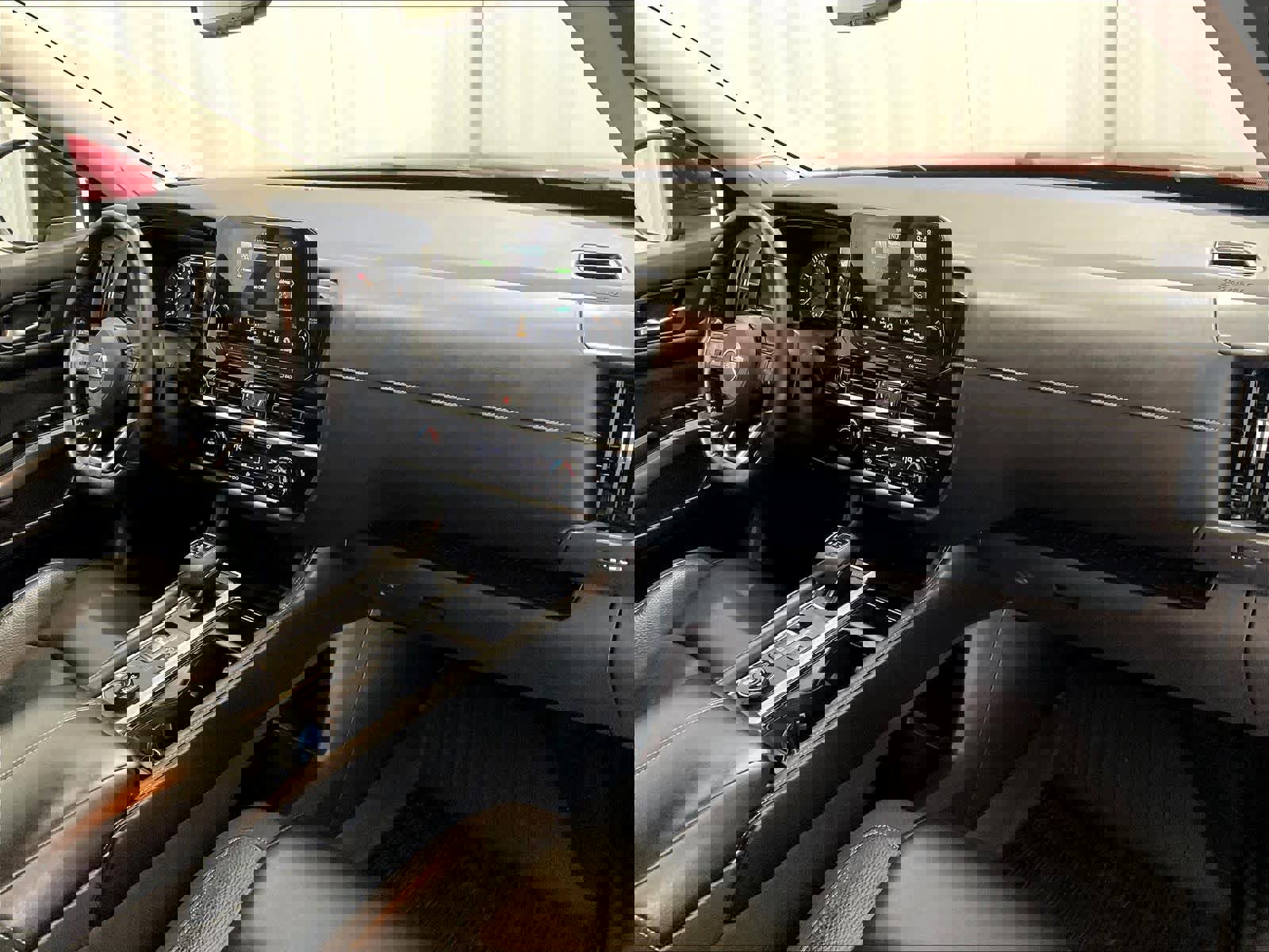 Used 2022 Nissan Pathfinder SL w/ SL Premium Package AWD/4WD image 14