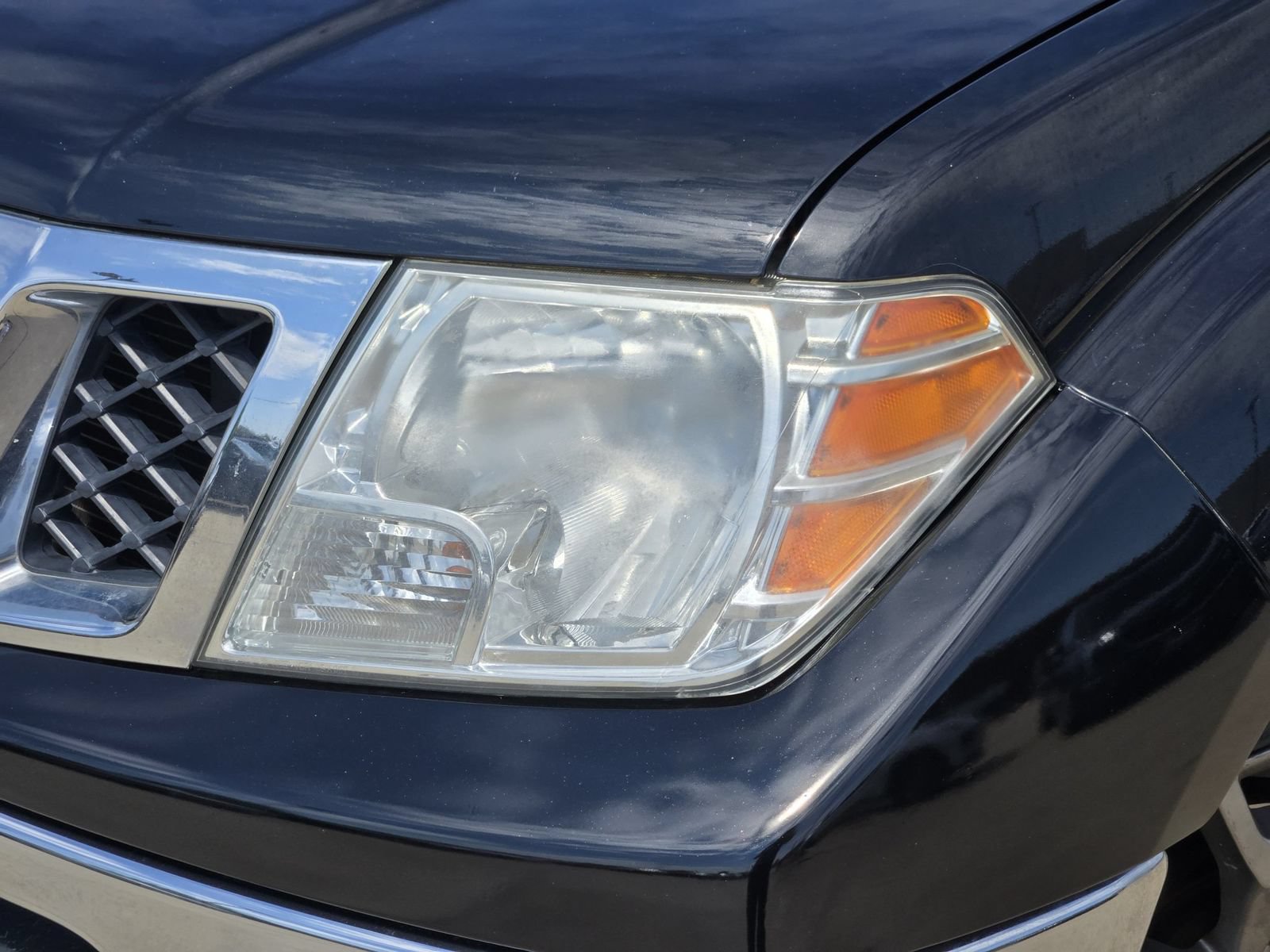 Used 2019 Nissan Frontier SL RWD image 10