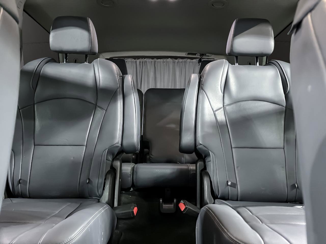 Used 2020 Buick Enclave Essence image 24