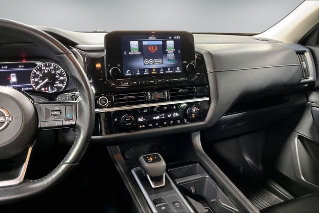 Used 2023 Nissan Pathfinder SL AWD/4WD image 10