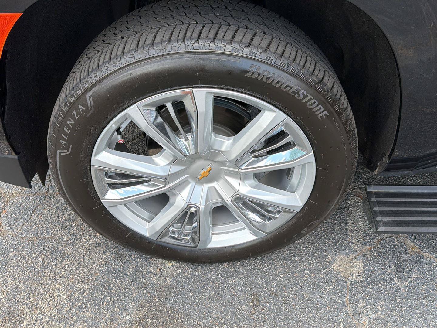 Used 2024 Chevrolet Tahoe High Country AWD/4WD image 41