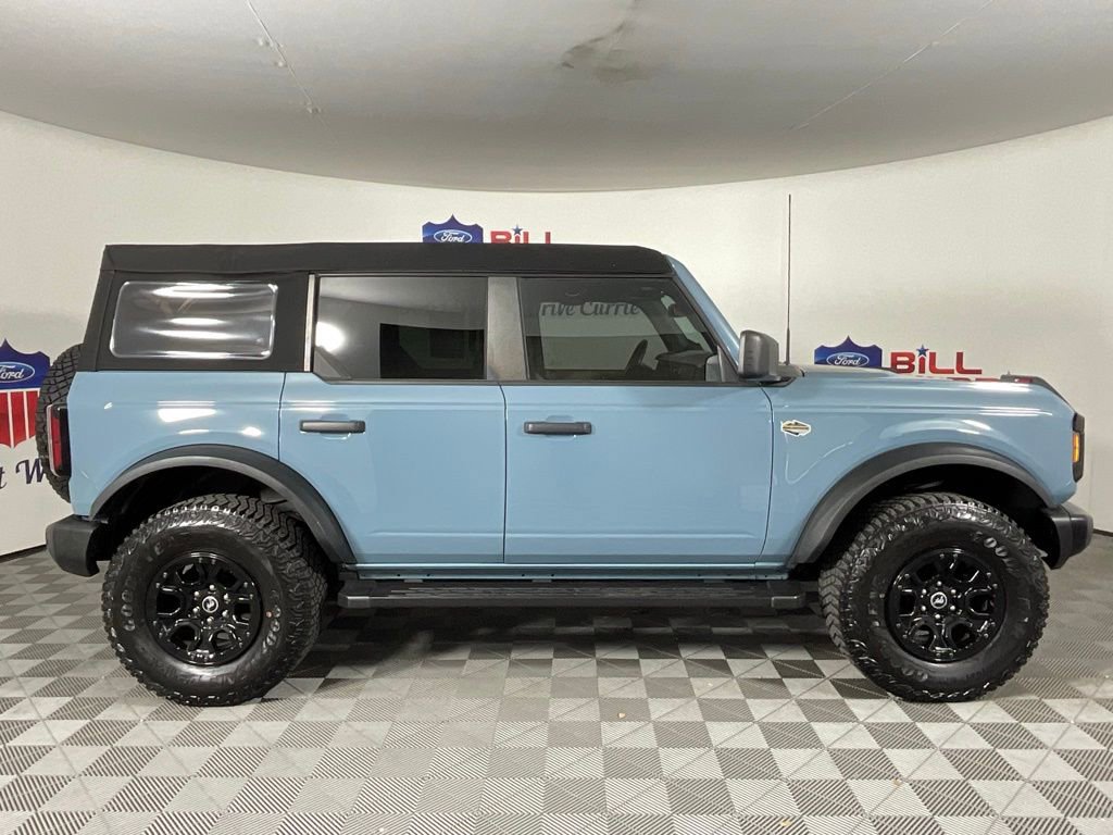 Used 2023 Ford Bronco Wildtrak image 2