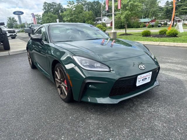 Used 2025 Toyota GR86 Hakone Edition RWD image 4