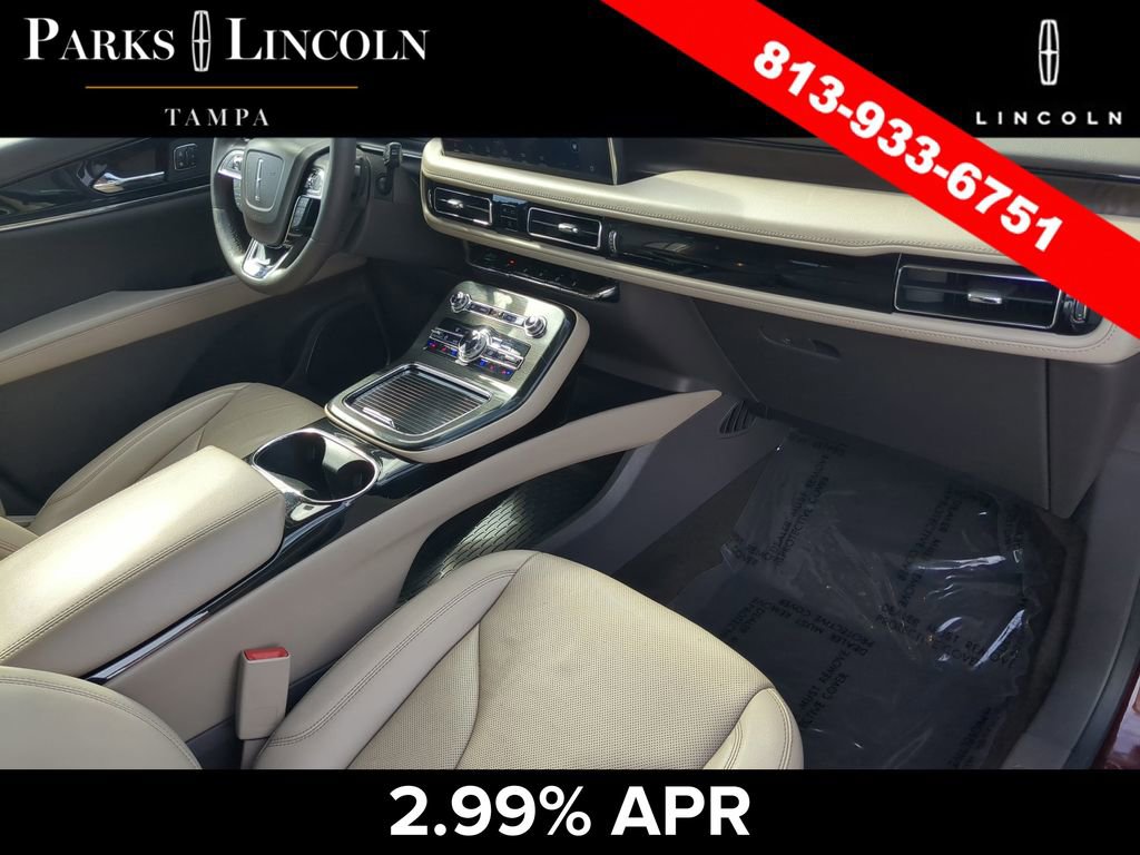 Certified 2022 Lincoln Nautilus Reserve w/ Luxury Package AWD/4WD image 11
