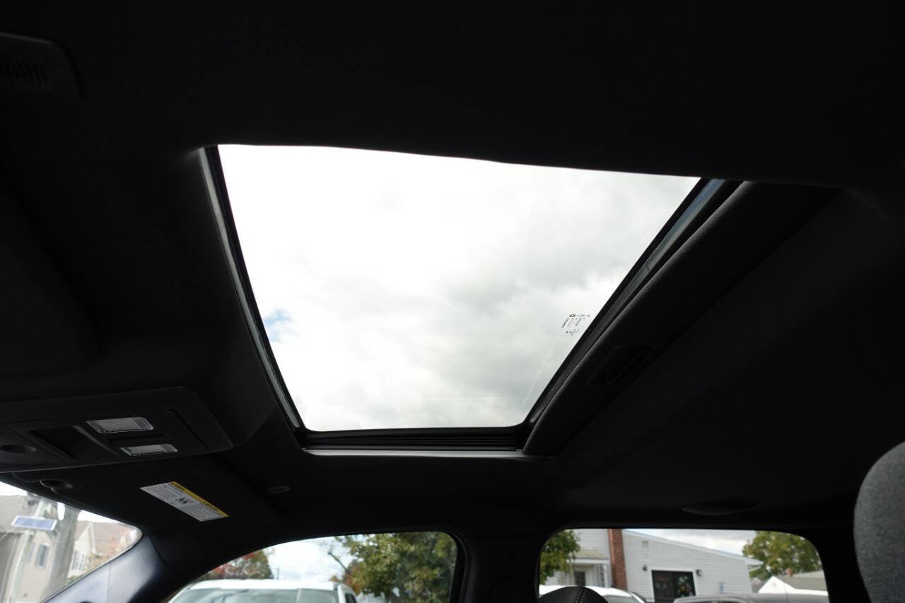Used 2023 RAM 1500 Classic Warlock image 20
