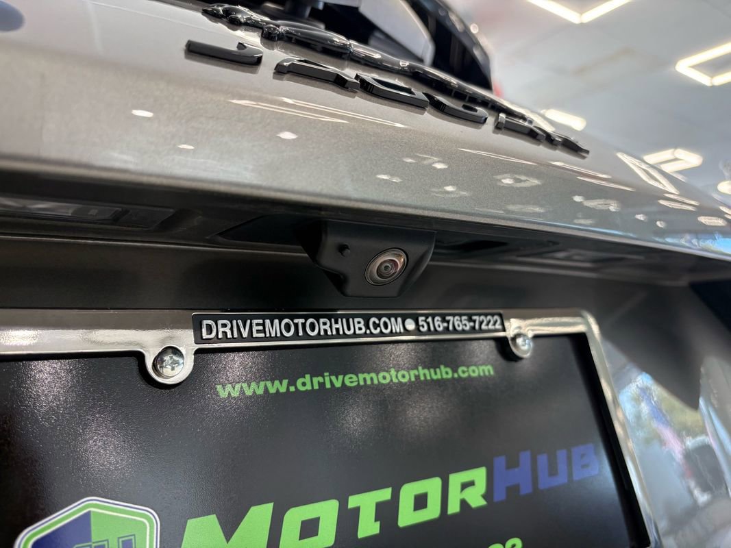 Used 2022 Jaguar E-PACE SE image 43