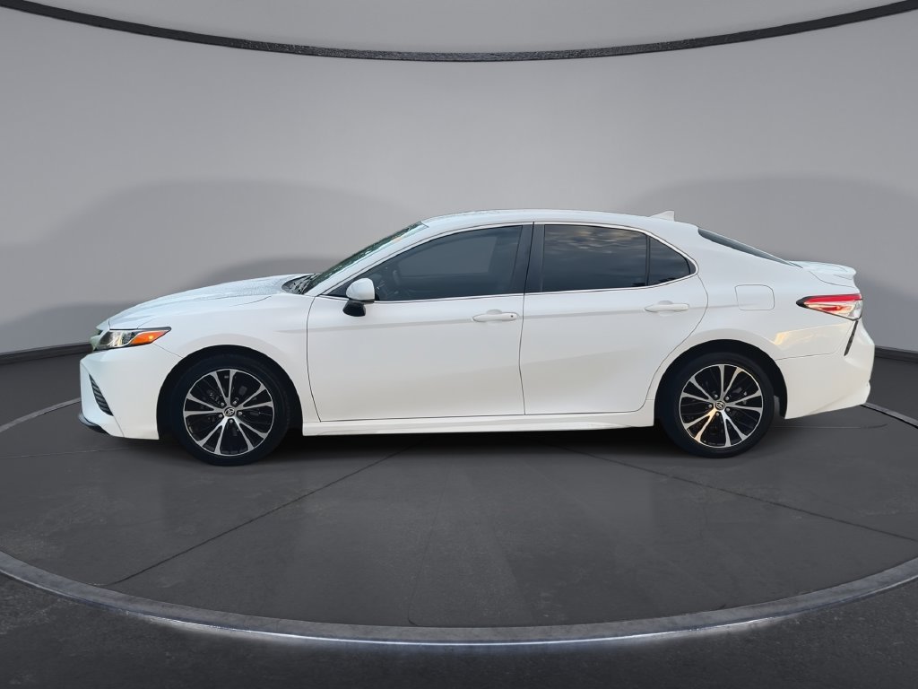 Used 2020 Toyota Camry SE FWD image 5