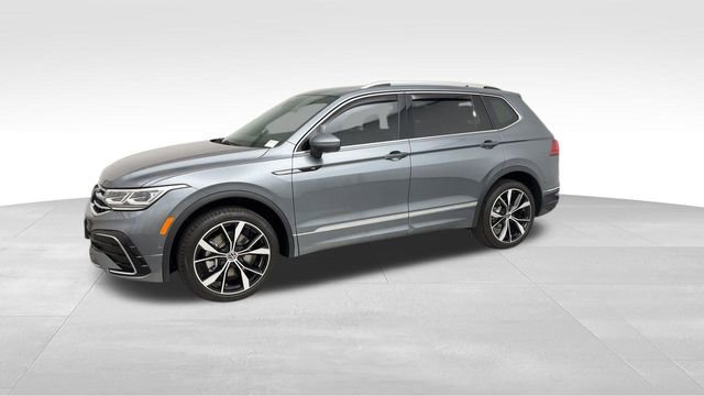 Used 2024 Volkswagen Tiguan SEL R-Line AWD/4WD image 6