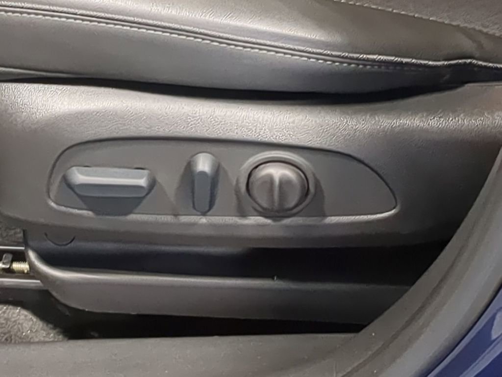Used 2023 Buick Encore GX Preferred w/ Cold Weather Comfort Package FWD image 21
