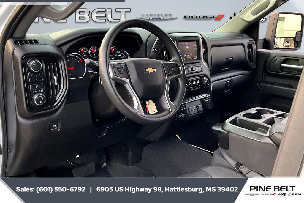 Used 2023 Chevrolet Silverado 2500 Custom w/ Gooseneck/5TH Wheel Package image 12