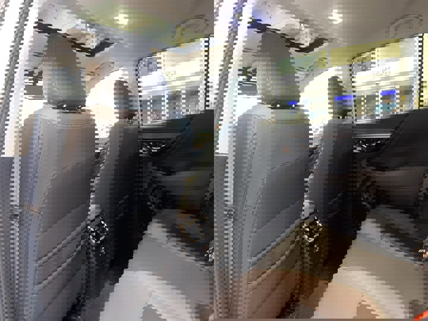 Used 2024 Subaru Outback Onyx Edition image 7