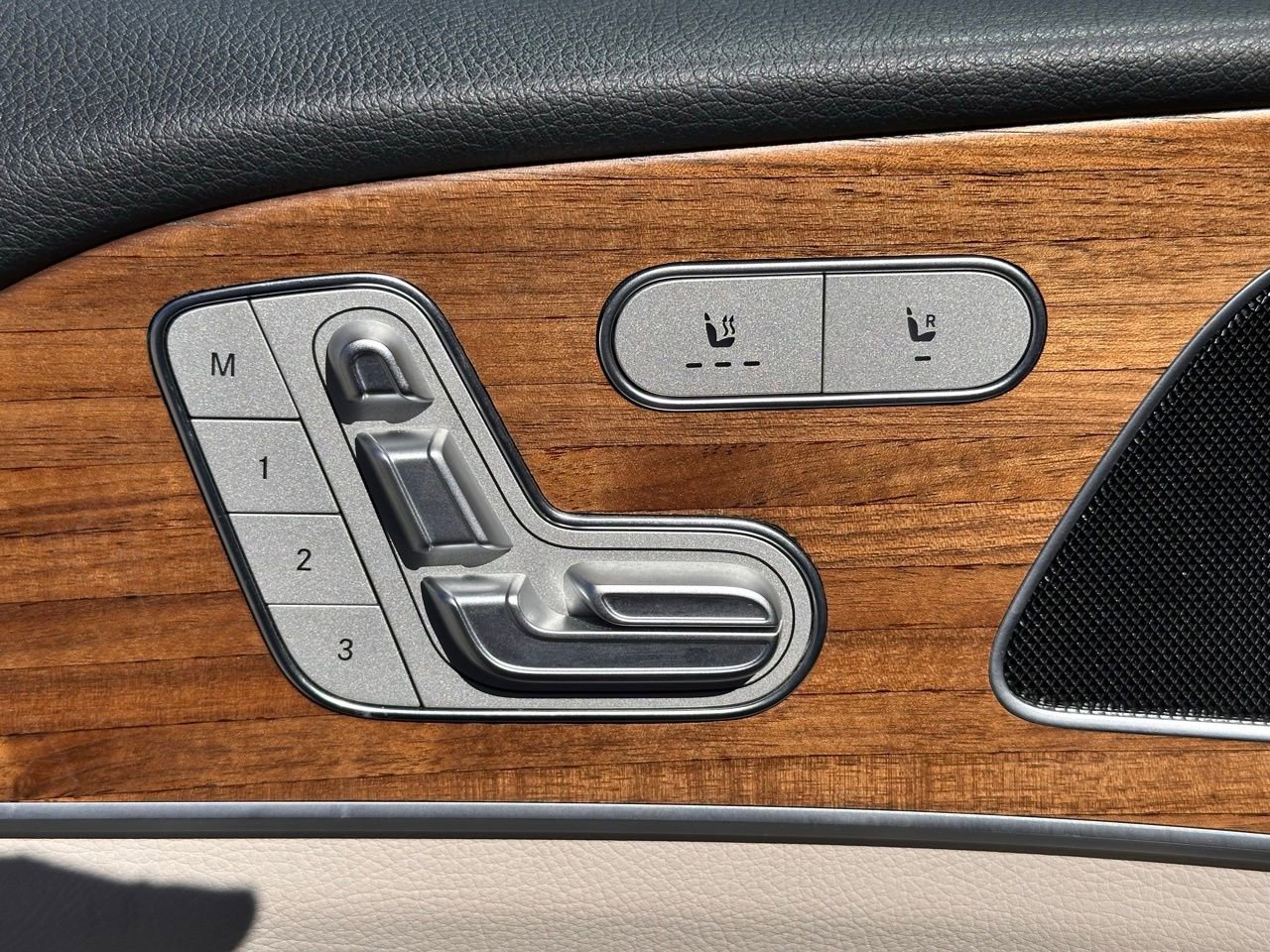 Used 2024 Mercedes-Benz GLE 350 4MATIC image 22