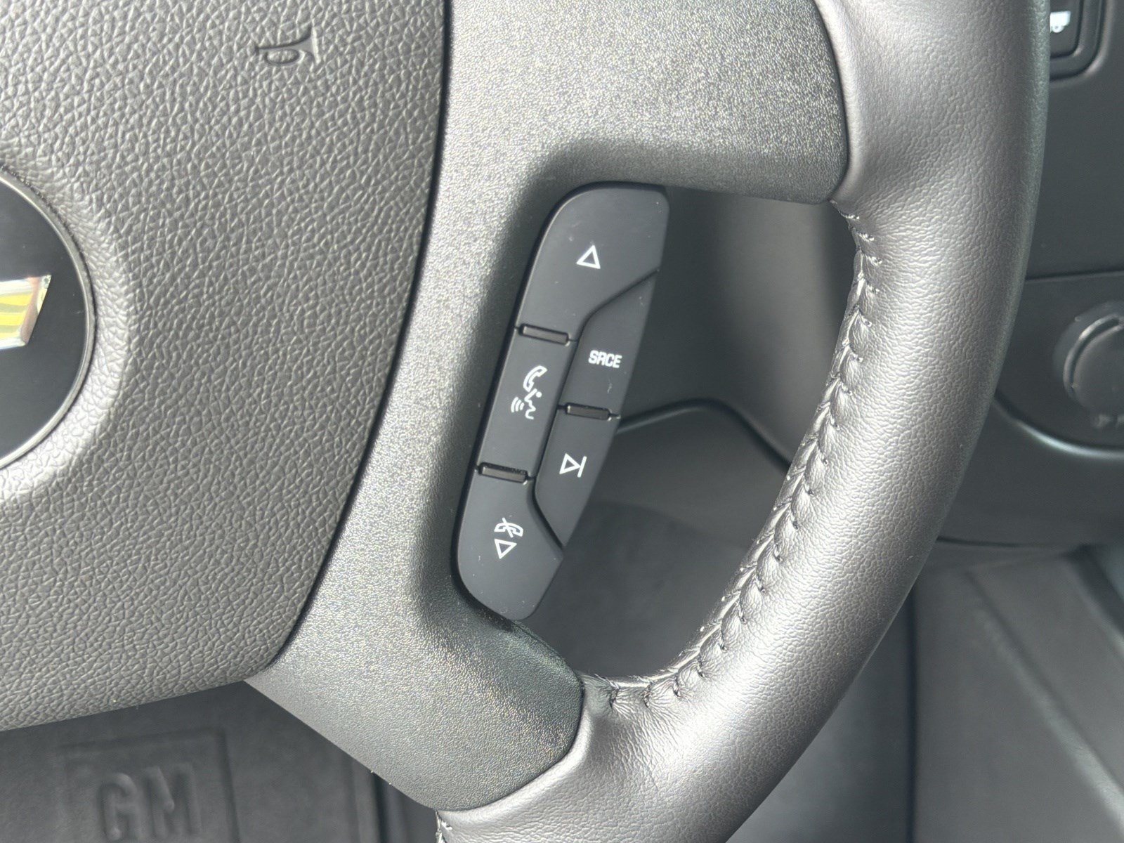 Used 2022 Chevrolet Express 2500 LT RWD image 25