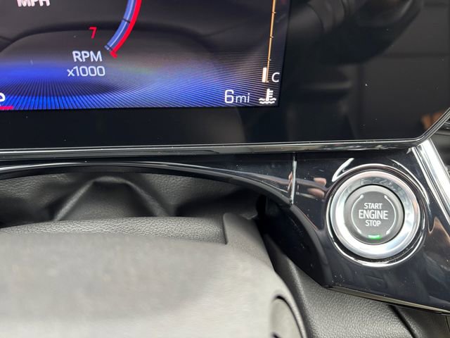 New 2026 Chevrolet Trax RS w/ Sunroof Package FWD image 19
