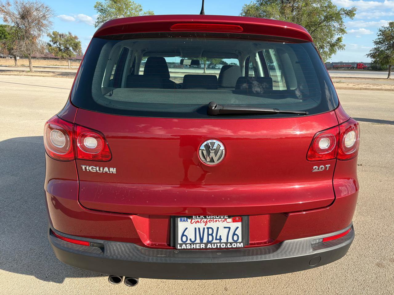 Used 2010 Volkswagen Tiguan S FWD image 60