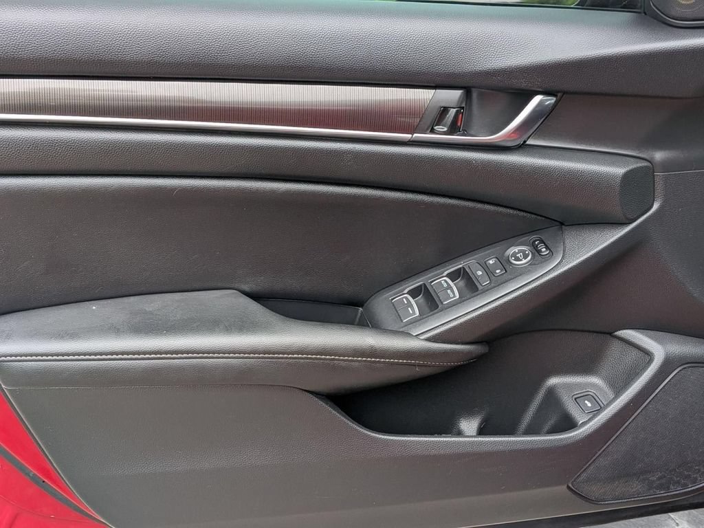 Used 2019 Honda Accord Sport image 13
