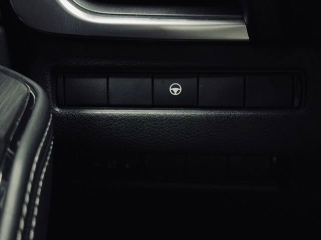 Used 2022 Nissan Rogue SV AWD/4WD image 28