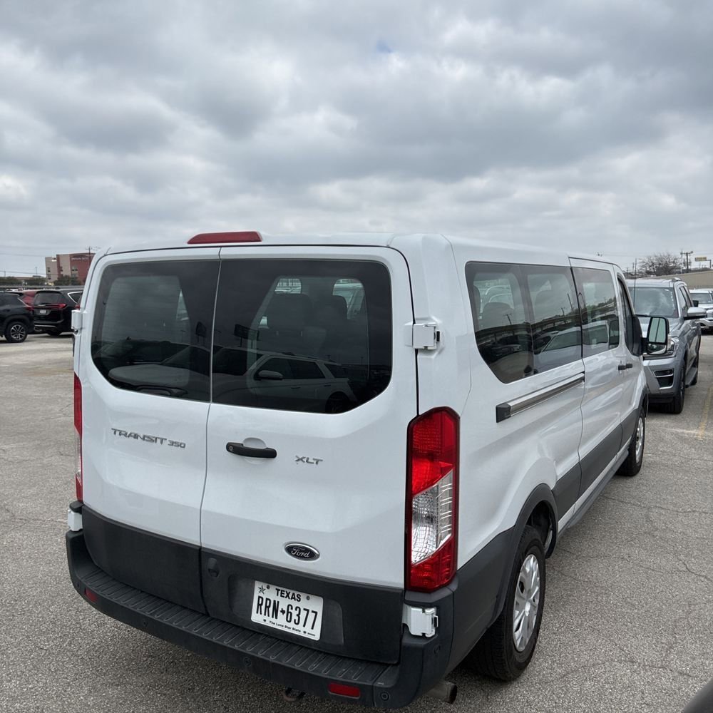Used 2022 Ford Transit 350 XLT image 5