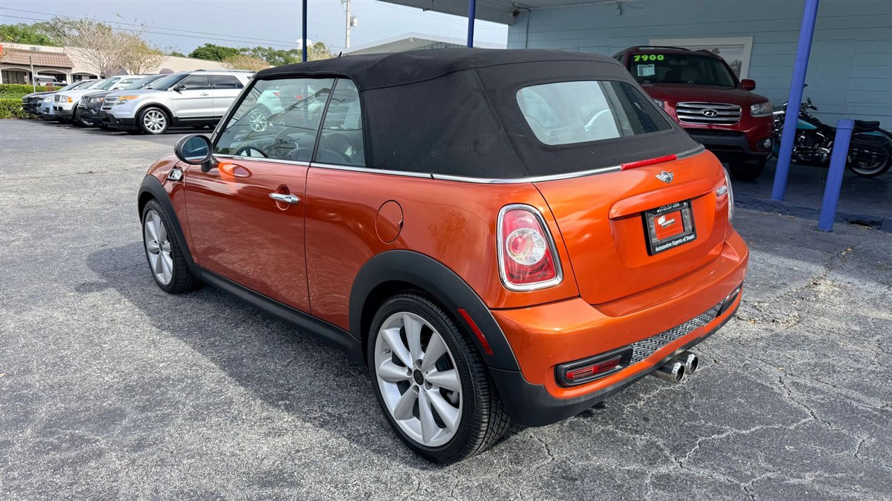 Used 2015 MINI Cooper S w/ Sport Package image 3