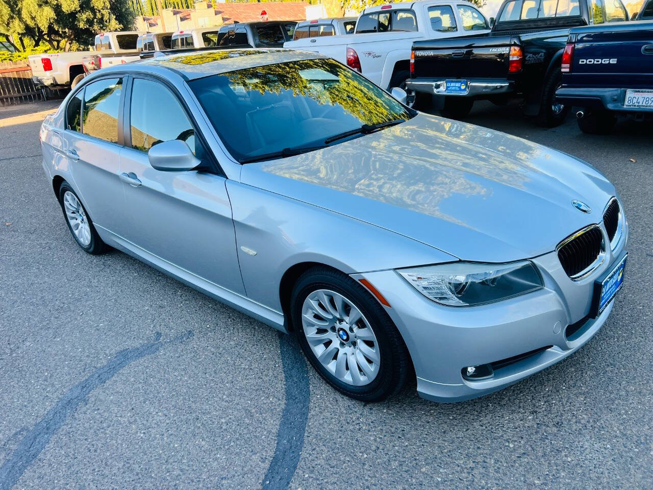 Used 2009 BMW 328i Sedan RWD image 2