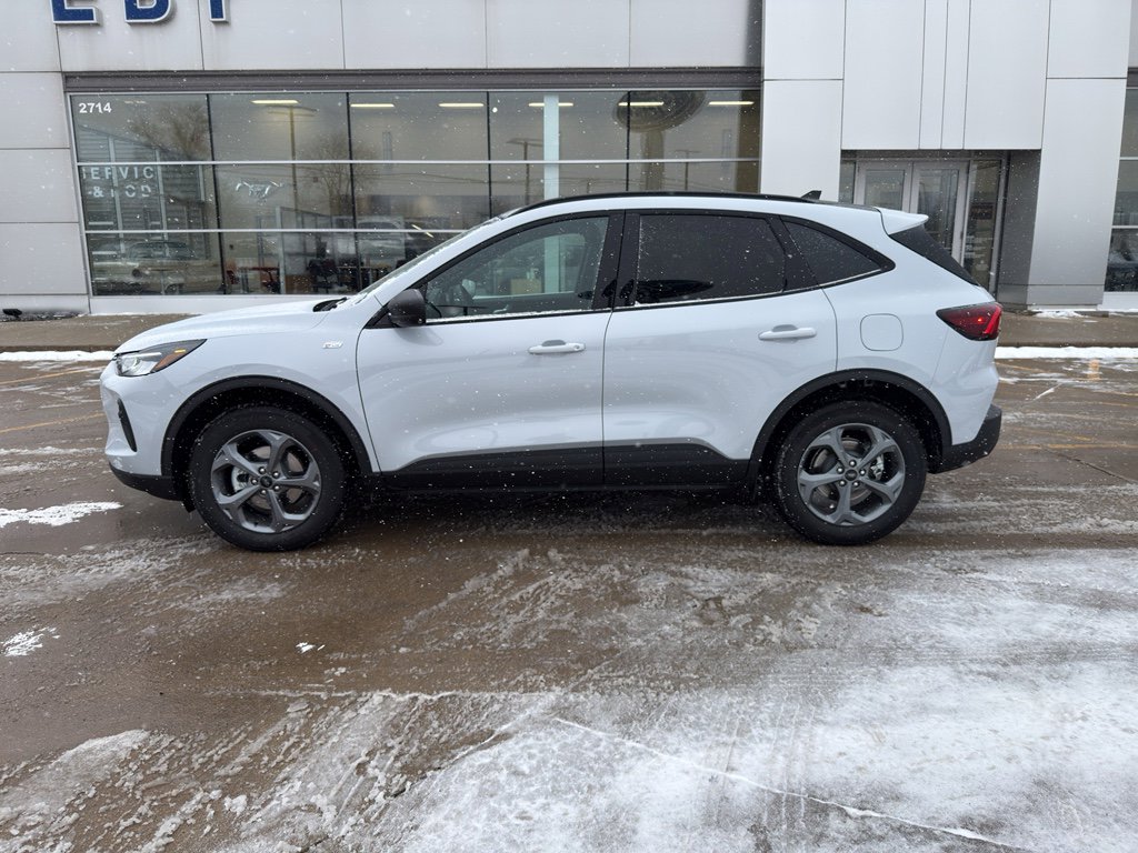 Used 2026 Ford Escape ST-Line w/ Tech Pack #1 image 2