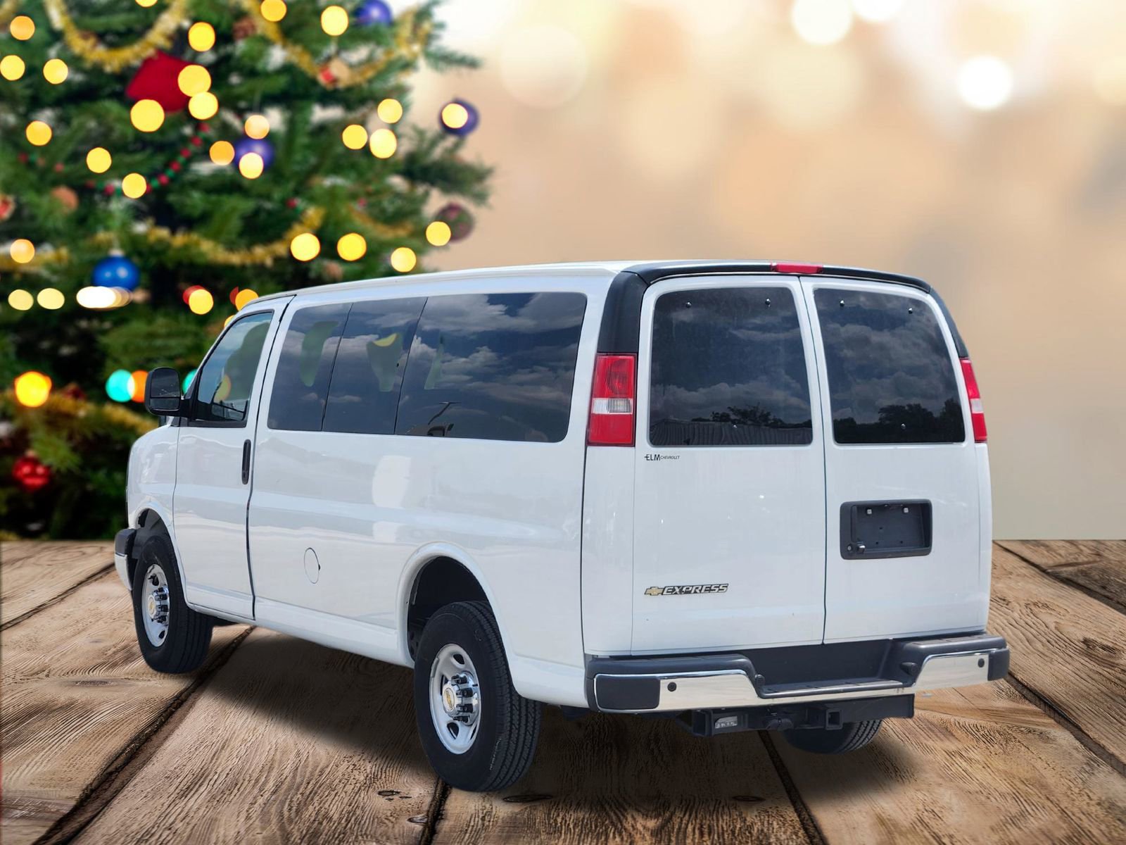 New 2024 Chevrolet Express 2500 image 5