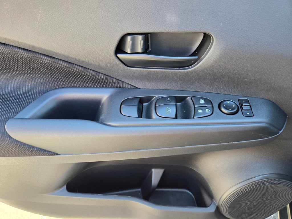 Certified 2021 Nissan Kicks S FWD image 22