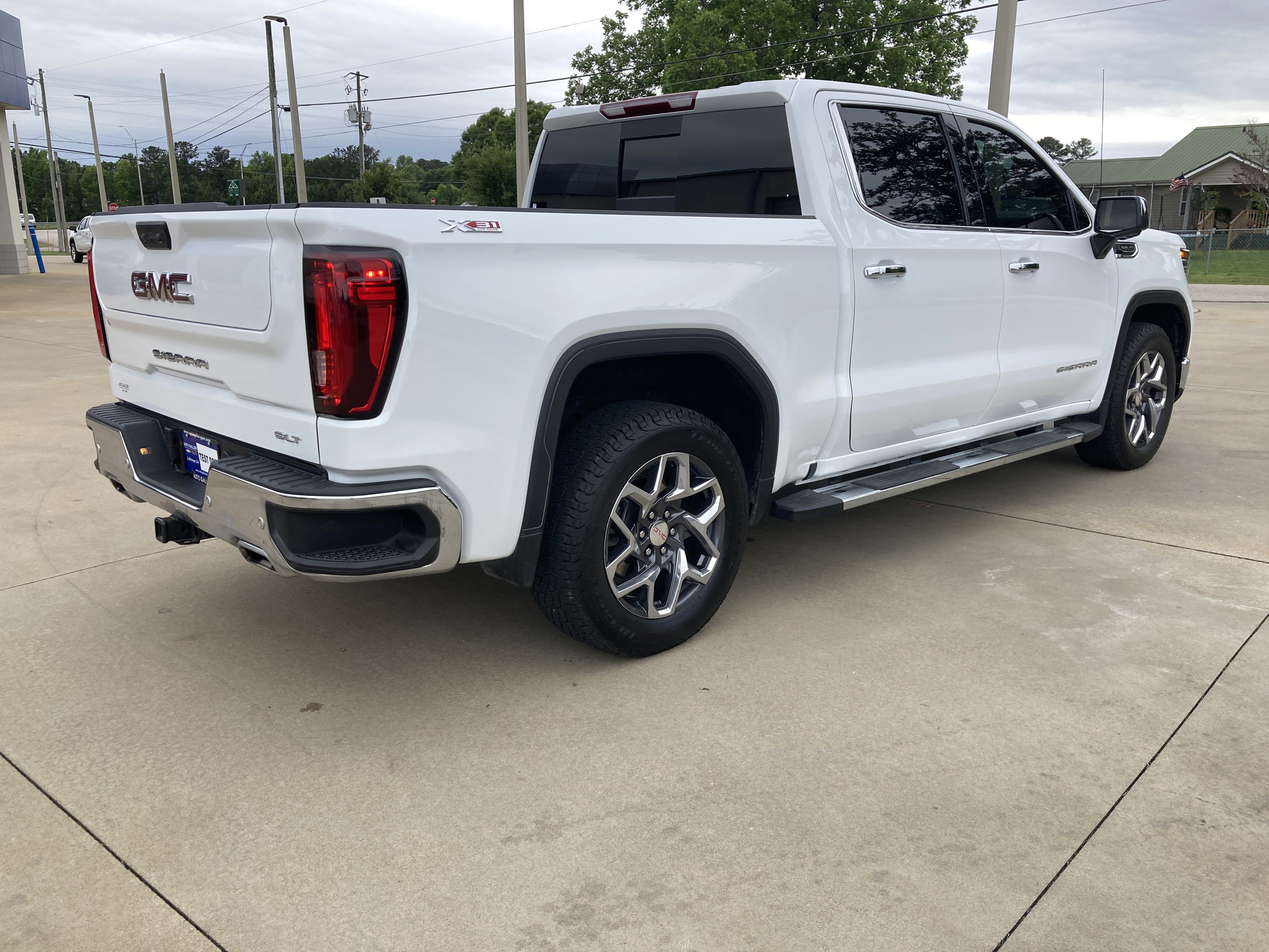 Certified 2024 GMC Sierra 1500 SLT w/ SLT Premium Plus Package AWD/4WD image 6