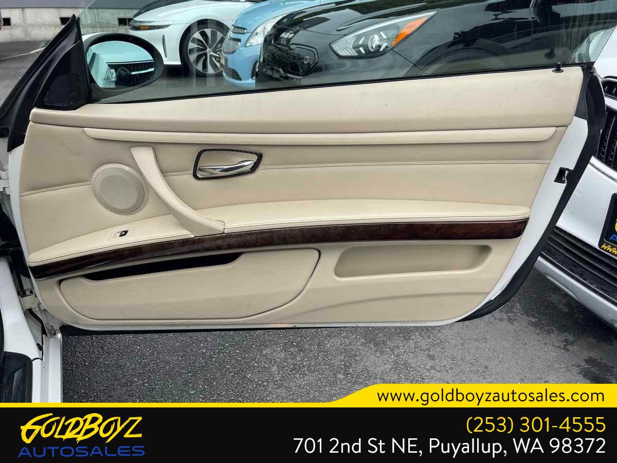 Used 2009 BMW 335i Convertible RWD image 18