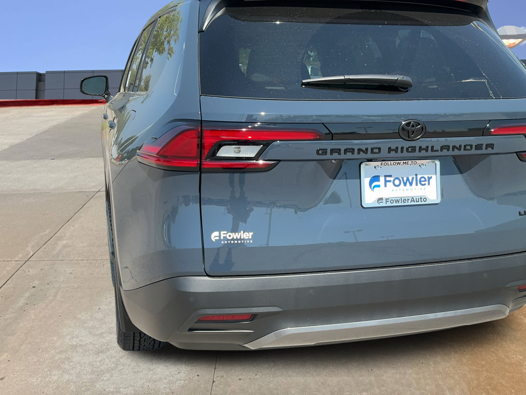 New 2026 Toyota Grand Highlander FWD image 31