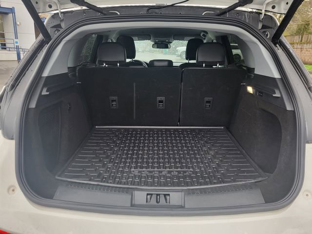 Used 2022 Lincoln Corsair FWD w/ Equipment Group 101A image 5