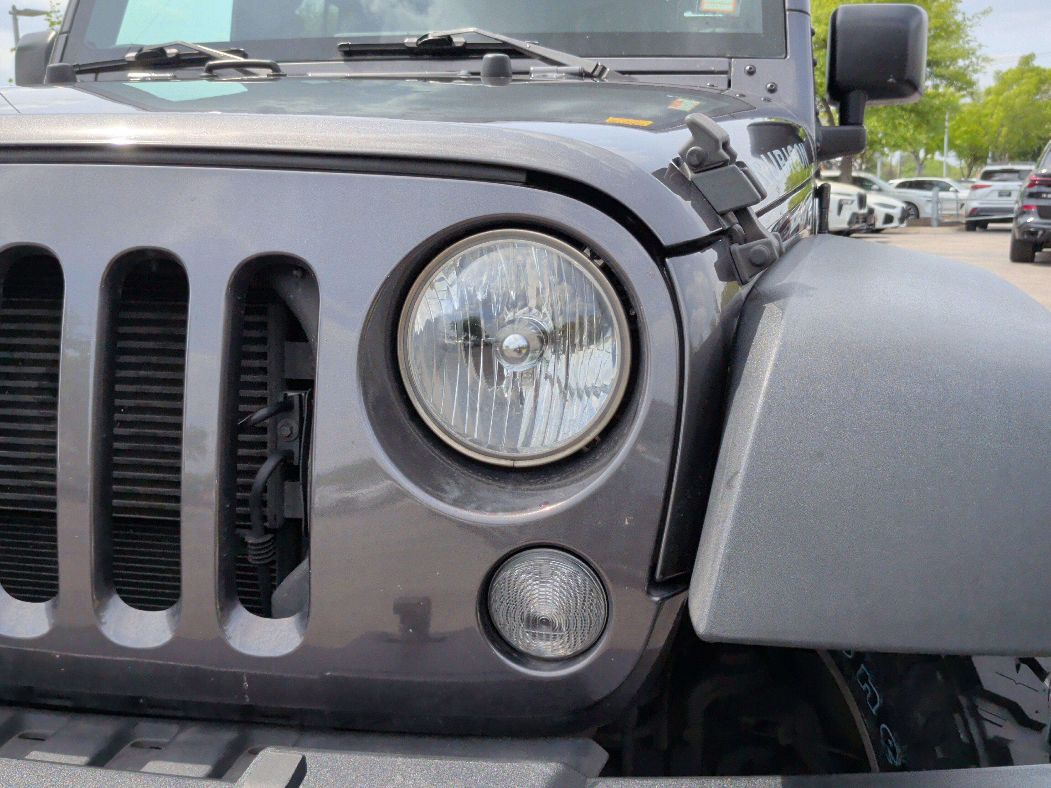 Used 2016 Jeep Wrangler Unlimited Rubicon w/ Connectivity Group image 3