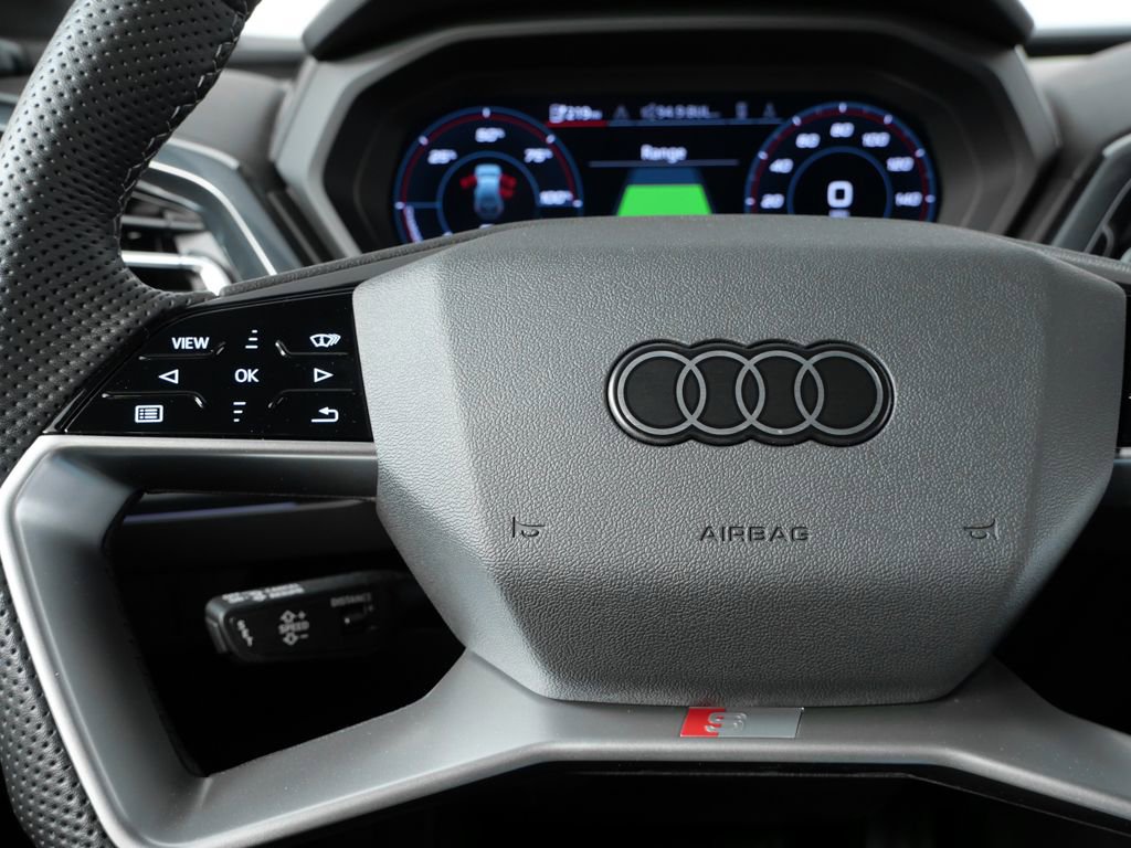 Certified 2025 Audi Q4 e-tron Prestige w/ Sport Package image 10