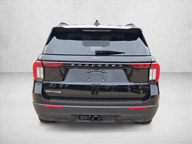 New 2026 Ford Explorer Active RWD image 8