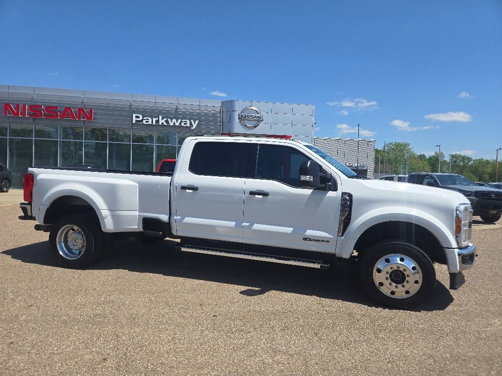 Used 2023 Ford F450 XLT AWD/4WD image 8