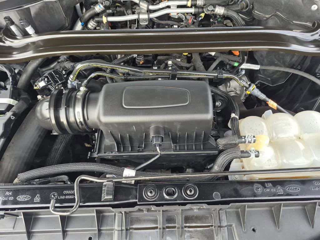 Used 2022 Ford Explorer Limited w/ Equipment Group 301A image 18