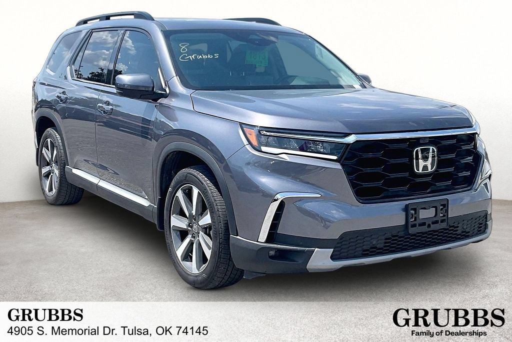 Used 2025 Honda Pilot Elite image 1