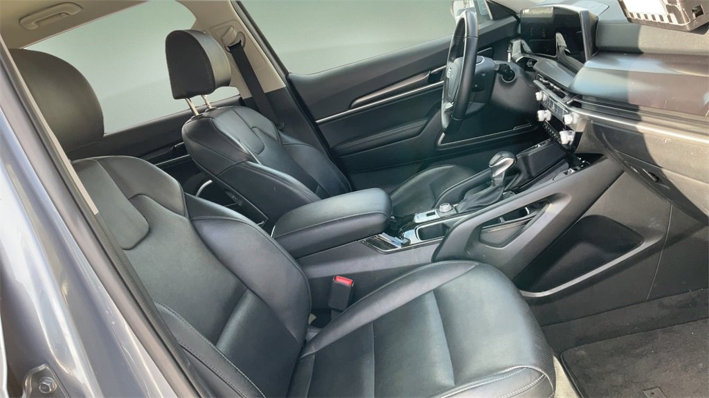 Used 2023 Kia Telluride S image 15