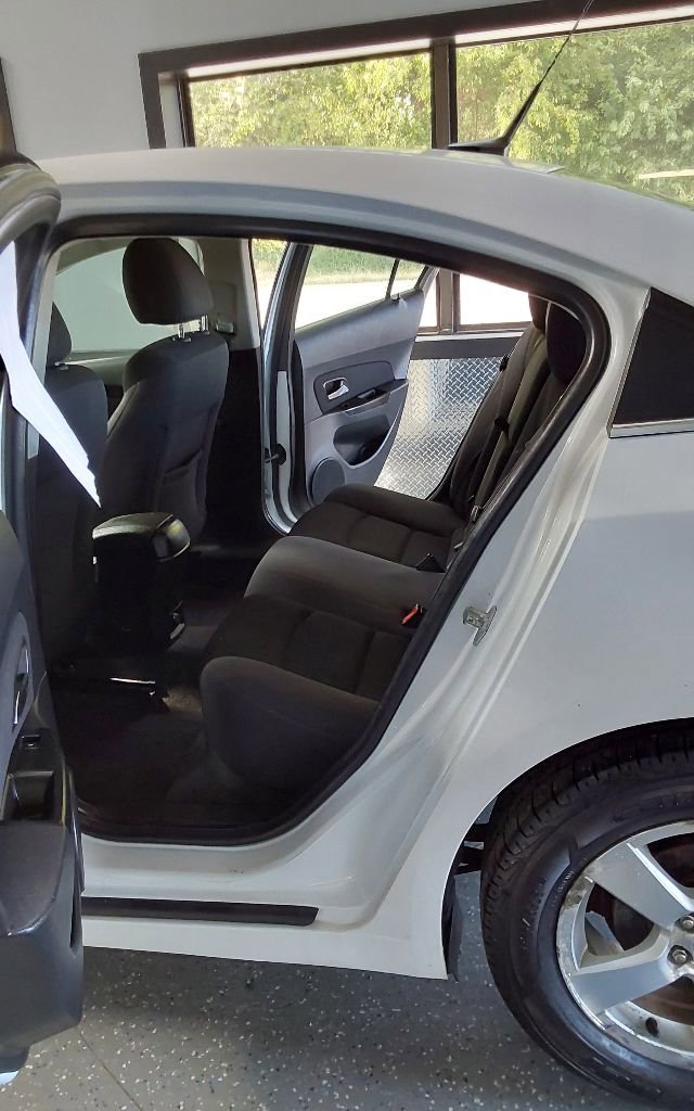 Used 2012 Chevrolet Cruze LT FWD image 16