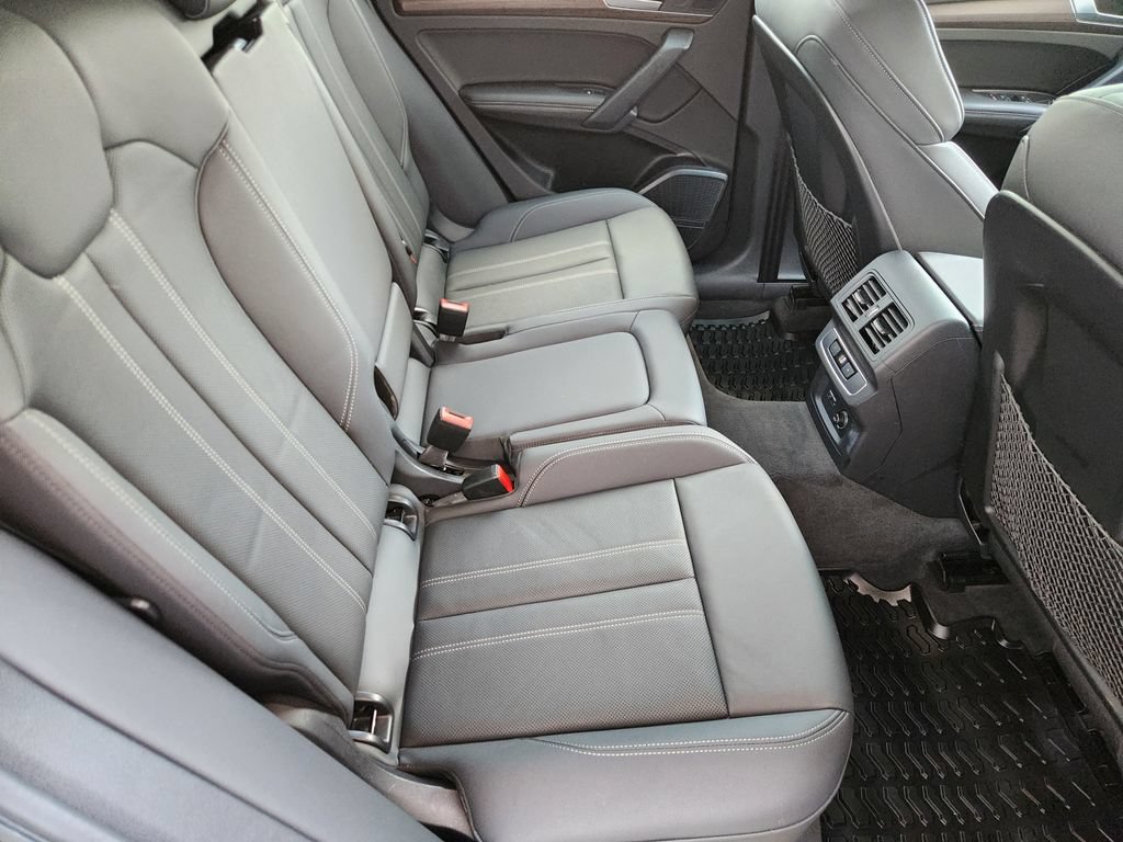 Used 2021 Audi Q5 2.0T Premium Plus w/ Premium Plus Package AWD/4WD image 32