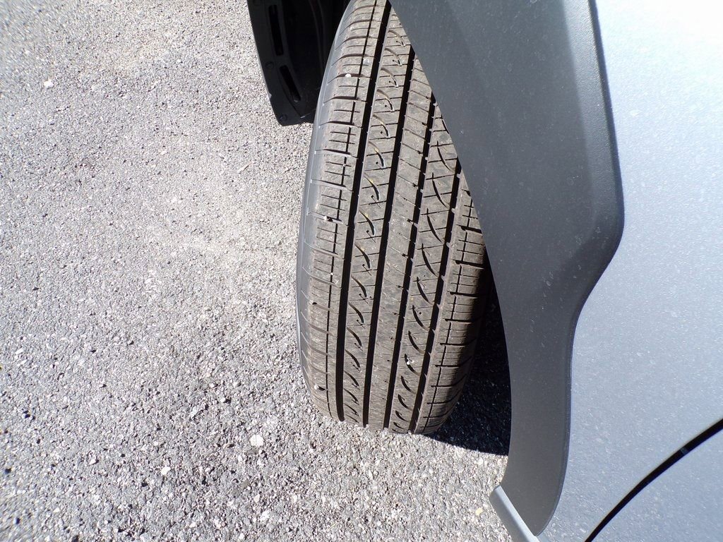 Certified 2025 Subaru Outback Premium image 2
