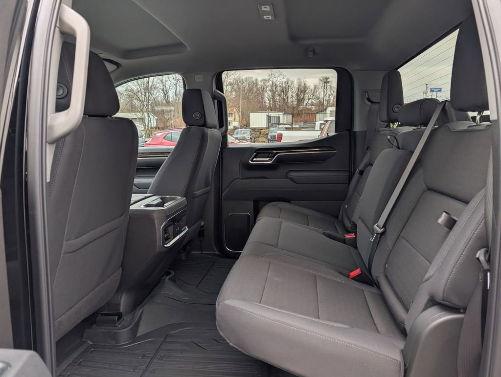 New 2026 GMC Sierra 1500 Elevation image 13
