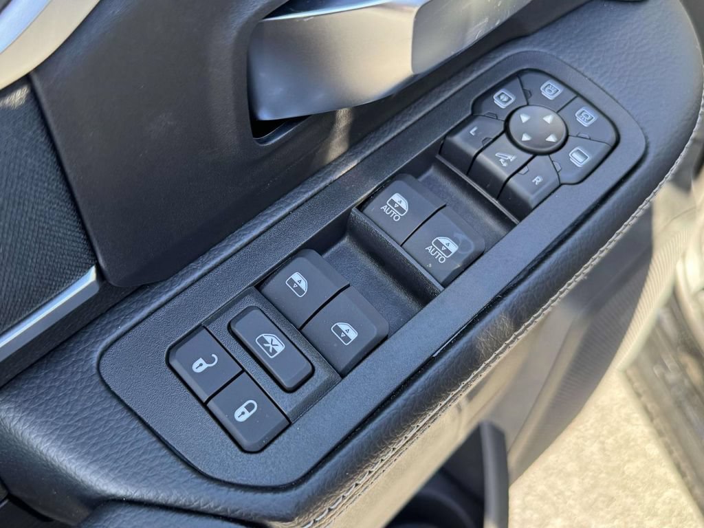 New 2026 RAM 2500 Big Horn AWD/4WD image 27