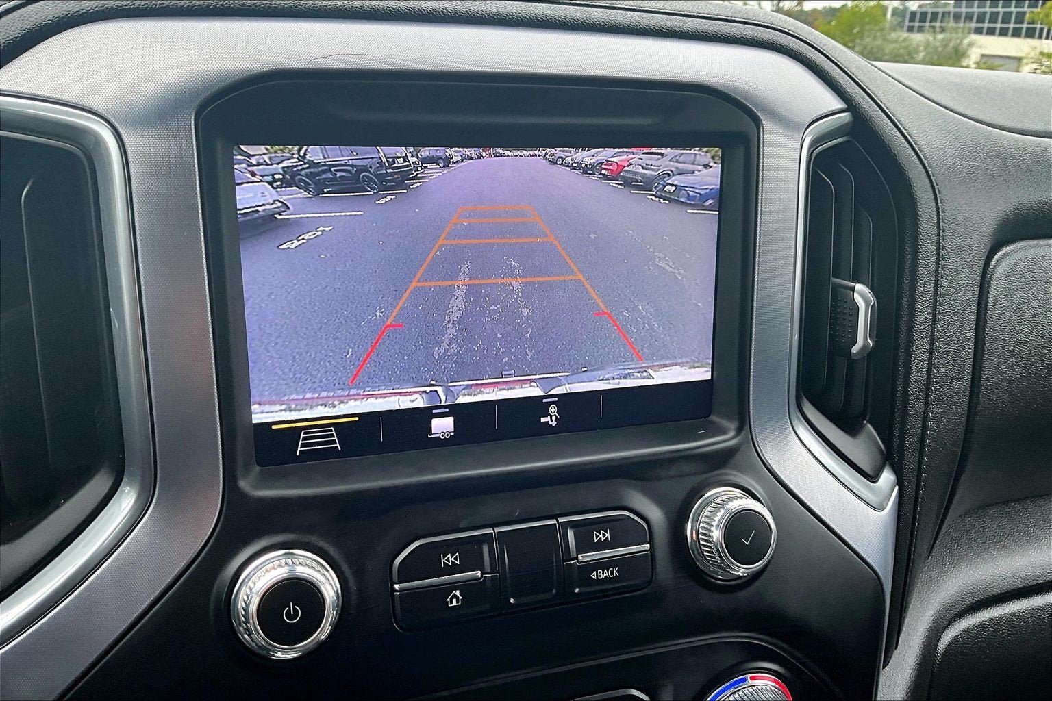 Used 2019 GMC Sierra 1500 SLT w/ SLT Premium Plus Package AWD/4WD image 19