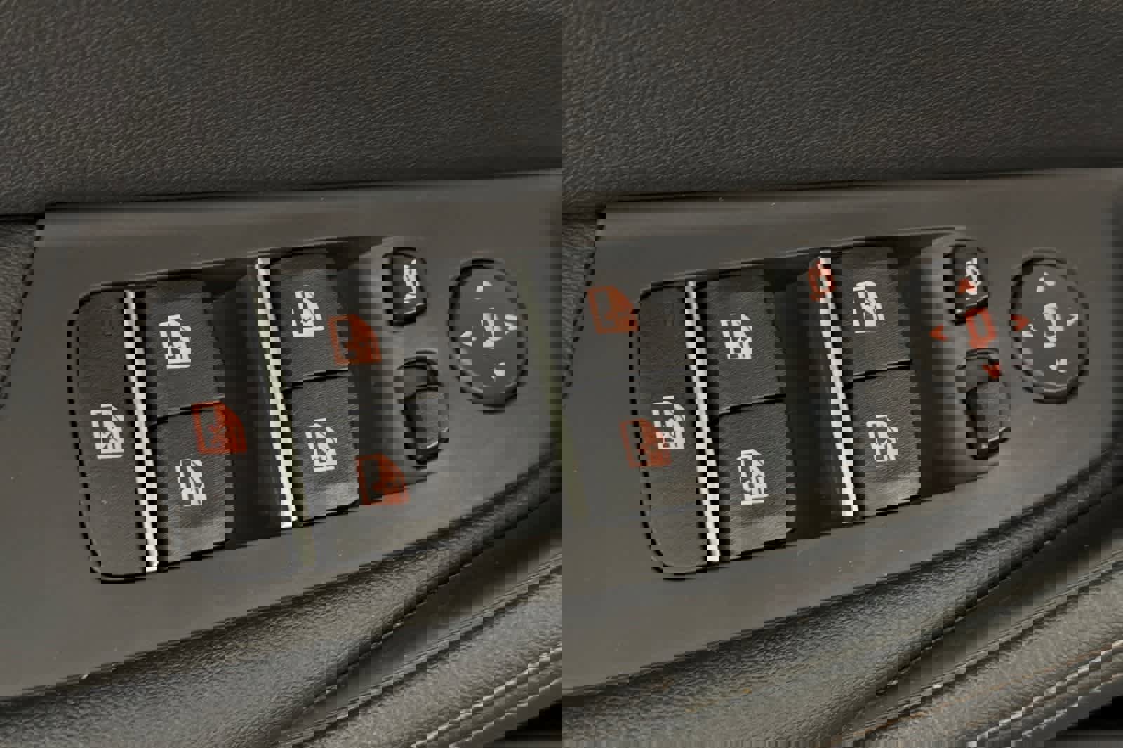 Used 2023 BMW 540i w/ Convenience Package image 13