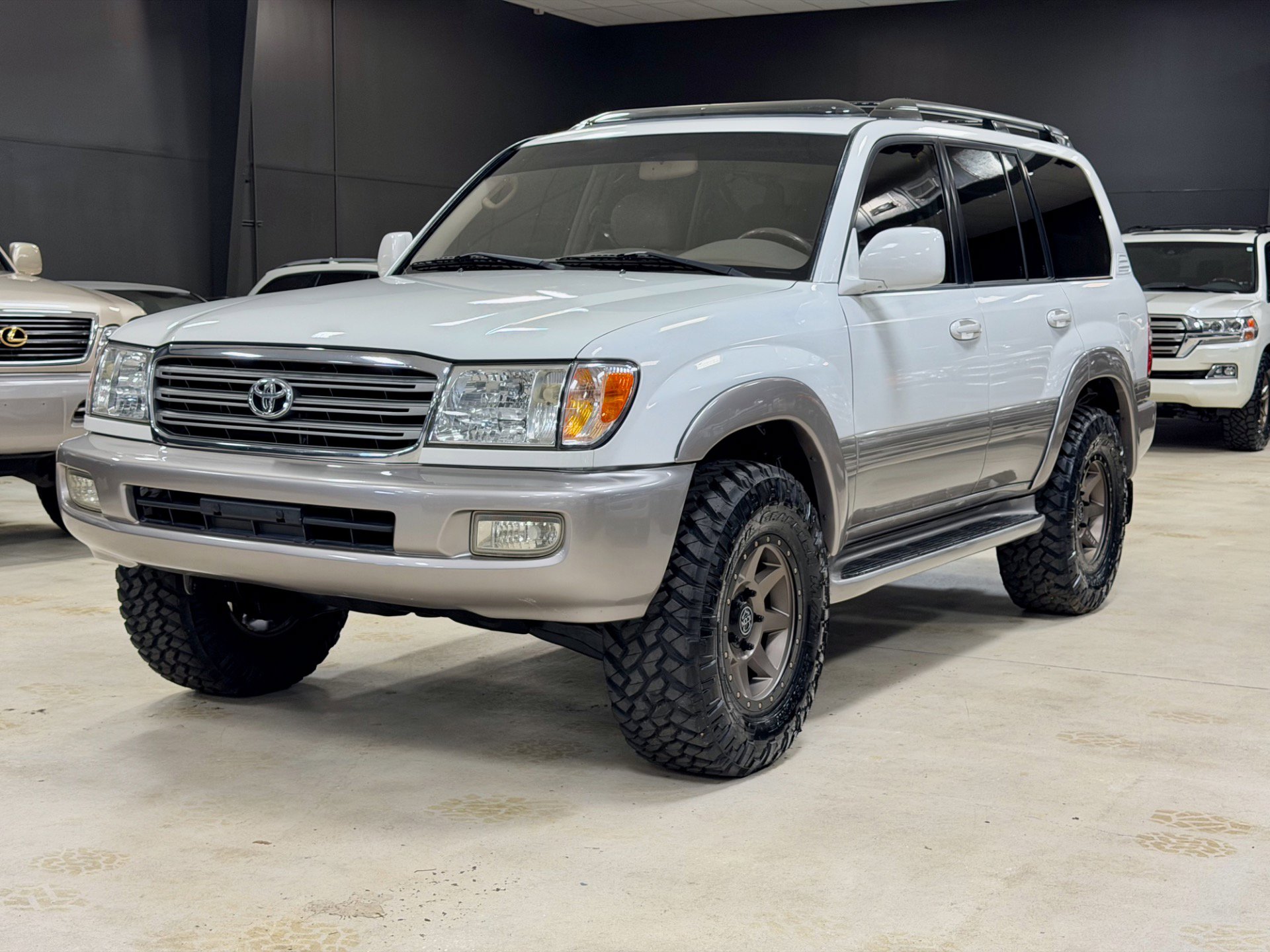 Used 2004 Toyota Land Cruiser image 4
