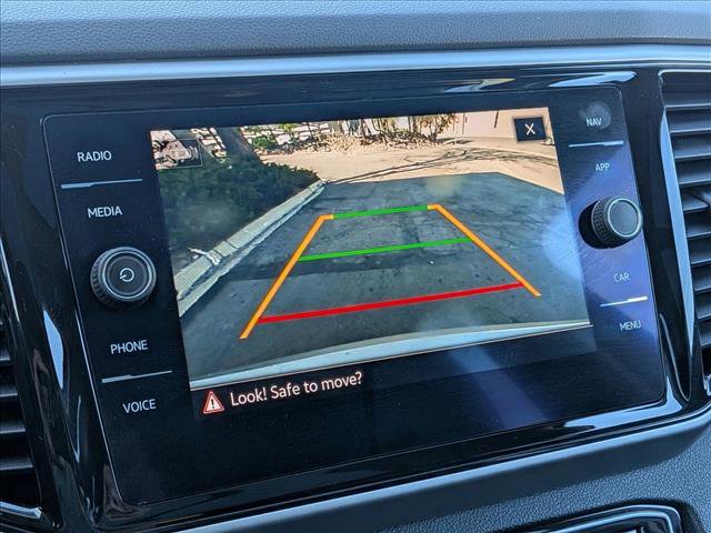 Used 2022 Volkswagen Atlas SEL R-Line AWD/4WD image 12