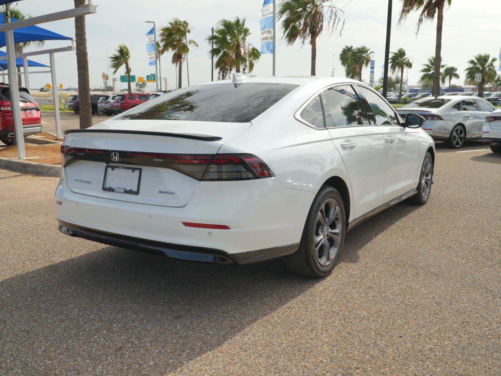 Used 2024 Honda Accord EX-L image 10