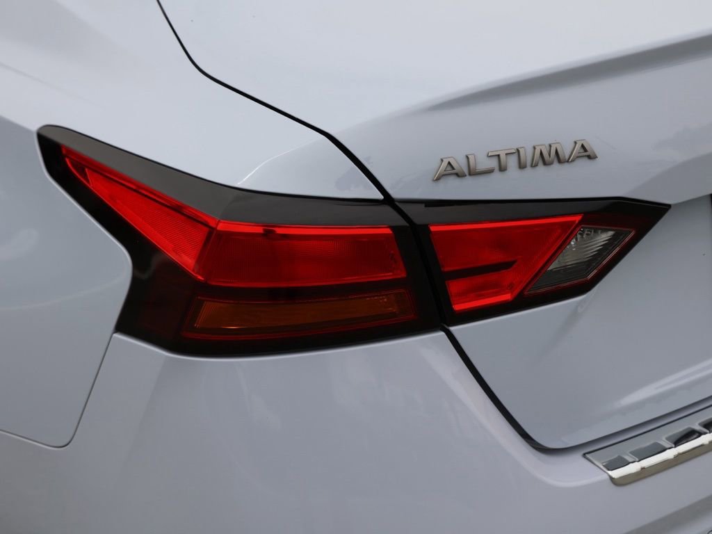 Used 2023 Nissan Altima 2.5 SR image 7