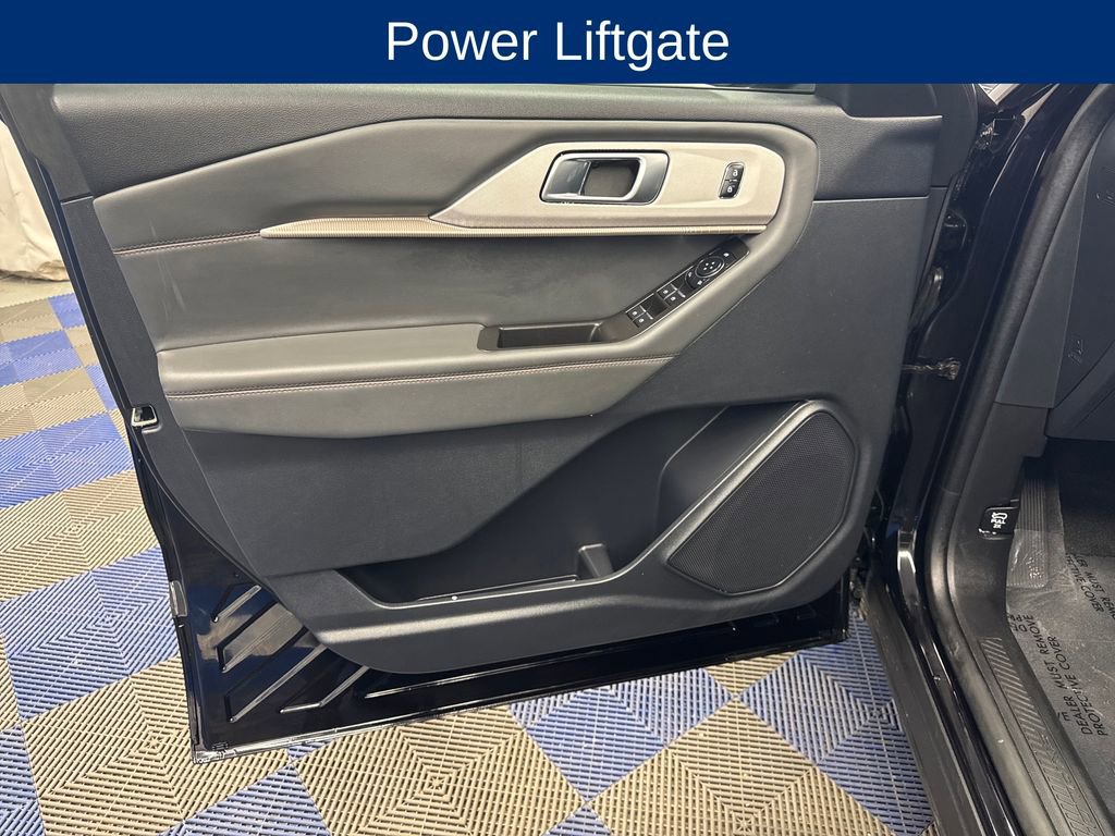 Certified 2025 Ford Explorer Active w/ Active Comfort Package AWD/4WD image 11